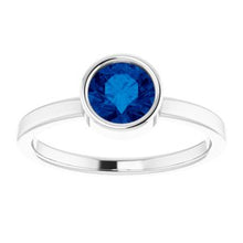 Load image into Gallery viewer, Sterling Silver Imitation Blue Sapphire Ring
