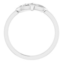 Charger l'image dans la galerie, Sterling Silver .03 CTW Diamond Hamsa Ring
