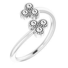 Charger l'image dans la galerie, Sterling Silver Beaded Negative Space Ring
