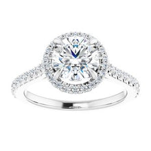Charger l'image dans la galerie, Bague de fiançailles en platine 7 mm ronde Forever One, Moissanite et diamant 1/3 CTW
