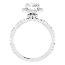 Charger l'image dans la galerie, Bague de fiançailles platine 7 mm ronde Forever One, Moissanite et diamant 3/8 CTW
