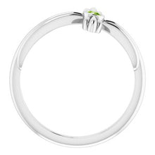 Charger l'image dans la galerie, Sterling Silver Peridot Sideways Cross Ring
