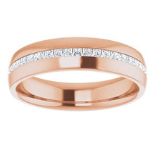 Charger l&#39;image dans la galerie, 14K Rose 5/8 CTW Diamond Band
