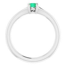 Charger l'image dans la galerie, Sterling Silver Chatham¬Æ Lab-Created Emerald Youth Solitaire Ring
