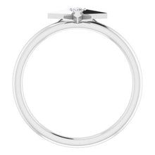 Charger l'image dans la galerie, Sterling Silver .03 CT Diamond Star Ring
