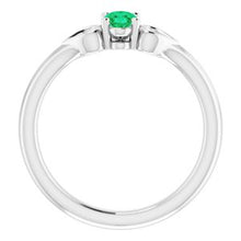 Charger l'image dans la galerie, Sterling Silver 5x3 mm Oval Imitation Emerald Youth Heart Ring
