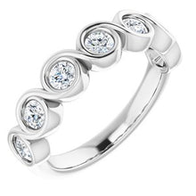 Charger l&#39;image dans la galerie, Bague anniversaire platine 3/4 CTW diamant
