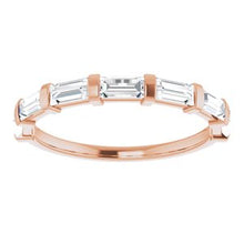 Charger l&#39;image dans la galerie, 14K Rose 9/10 CTW Diamond Anniversary Band
