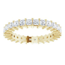 Charger l&#39;image dans la galerie, 14K Jaune 1 3/8 CTW Diamond Eternity Band Taille 5
