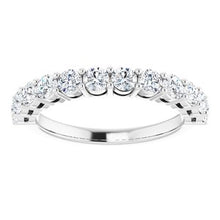 Charger l&#39;image dans la galerie, 14K White 1 CTW Diamond Anniversary Band
