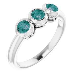Bague sertie de trois pierres en Alexandrite blanc 14K