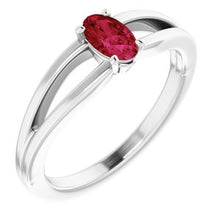 Charger l'image dans la galerie, Sterling Silver Imitation Ruby Solitaire Youth Ring
