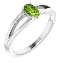 Load image into Gallery viewer, Sterling Silver Imitation Peridot Solitaire Youth Ring
