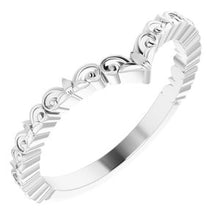 Charger l'image dans la galerie, Sterling Silver Vintage-Inspired "V" Ring
