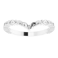 Charger l'image dans la galerie, Vintage-Inspired "V" Ring  
