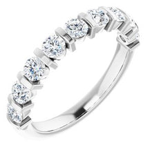 Charger l&#39;image dans la galerie, Bague anniversaire platine 3/4 CTW diamant
