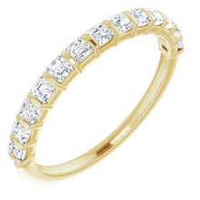 Charger l&#39;image dans la galerie, Bande d&#39;anniversaire en diamant 14K jaune 5/8 CTW
