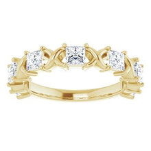 Charger l&#39;image dans la galerie, 14K Jaune 1 1/8 CTW Diamond Anniversary Band
