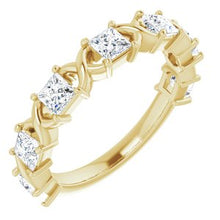 Charger l&#39;image dans la galerie, 14K Jaune 1 1/8 CTW Diamond Anniversary Band
