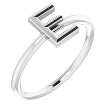 Load image into Gallery viewer, Sterling Silver Initial E Ring

