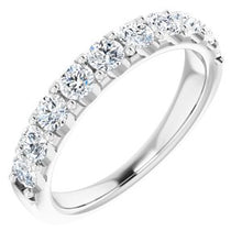 Charger l&#39;image dans la galerie, 14K White 1 CTW Diamond Anniversary Band
