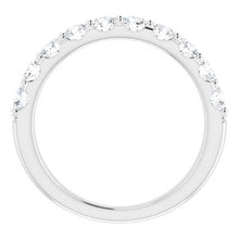 Charger l&#39;image dans la galerie, 14K White 1 CTW Diamond Anniversary Band
