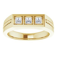 Charger l'image dans la galerie, Bague pour homme en or jaune 14 carats 3x3 mm avec diamant 1/2 CTW
