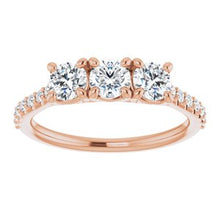 Charger l&#39;image dans la galerie, 14K Rose 9/10 CTW Diamond Anniversary Band
