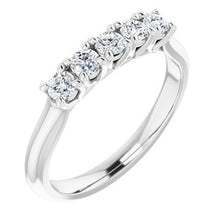 Charger l&#39;image dans la galerie, Bague anniversaire platine 3/4 CTW diamant
