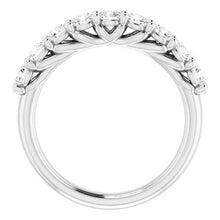 Charger l&#39;image dans la galerie, Bande d&#39;anniversaire en diamant 14K blanc 9/10 CTW
