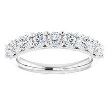 Charger l&#39;image dans la galerie, Bande d&#39;anniversaire en diamant 14K blanc 9/10 CTW
