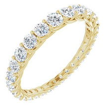 Charger l&#39;image dans la galerie, Bande d&#39;éternité graduée en diamant 14K jaune 1 1/3 CTW taille 8
