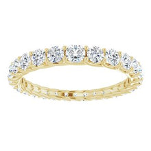 Charger l&#39;image dans la galerie, Bande d&#39;éternité graduée en diamant 14K jaune 1 1/3 CTW taille 8
