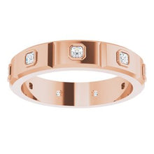 Charger l&#39;image dans la galerie, 14K Rose 3/8 CTW Mens Diamond Ring
