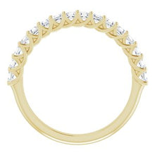 Charger l&#39;image dans la galerie, Bande d&#39;anniversaire en diamant jaune 14K 3/4 CTW
