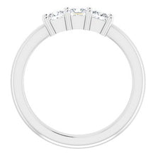 Charger l&#39;image dans la galerie, Jonc anniversaire platine 5/8 CTW Diamond
