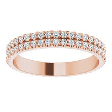 Charger l&#39;image dans la galerie, 14K Rose 3/4 CTW Diamond Eternity Band Taille 6
