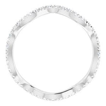 Charger l&#39;image dans la galerie, Platinum 1/2 CTW Diamond French Set Eternity Band Taille 7
