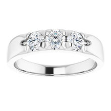 Charger l&#39;image dans la galerie, Three-Stone French-Set Anniversary Band
