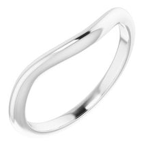 Charger l'image dans la galerie, Sterling Silver  6 mm Cushion Wedding Band
