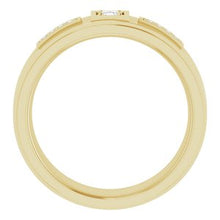 Charger l&#39;image dans la galerie, Bague pour homme en or jaune 14K avec diamant 1/6 CTW
