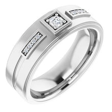 Load image into Gallery viewer, Platinum 1/6 CTW Diamond Men's Ring
