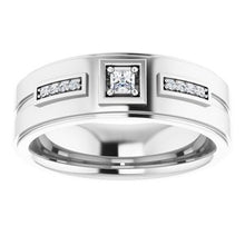 Load image into Gallery viewer, Platinum 1/6 CTW Diamond Men&#39;s Ring
