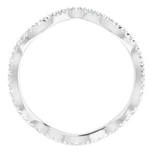 Charger l&#39;image dans la galerie, Platine 5/8 CTW Diamond French Set Eternity Band Taille 7,5
