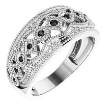 Load image into Gallery viewer, Sterling Silver Black Spinel Ring Size 7
