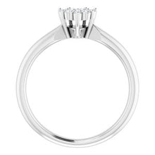 Charger l'image dans la galerie, Sterling Silver Cubic Zirconia Pav√© Heart Ring Size 5
