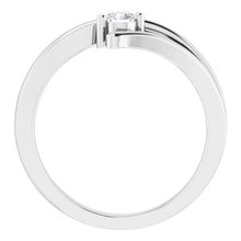 Load image into Gallery viewer, Sterling Silver 3.2 mm Cubic Zirconia Solitaire Ring Size 6
