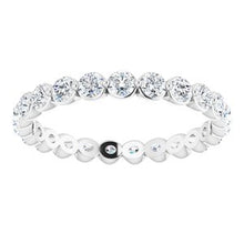 Charger l&#39;image dans la galerie, 14K White 1 3/8 CTW Diamond Eternity Band Taille 8
