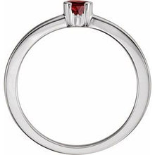 Charger l'image dans la galerie, Sterling Silver Mozambique Garnet Family Stackable Ring
