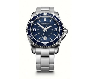 New Victorinox Maverick Large Stainless Steel Blue Dial Men's Watch 241602